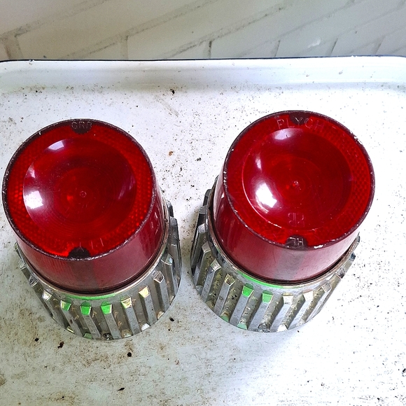 RARE Original Pair 1961 Plymouth Fury Rocket Bullet Tail Lights - Car Parts - Picture 3 of 5